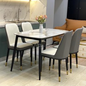 Bàn mới sang trọng